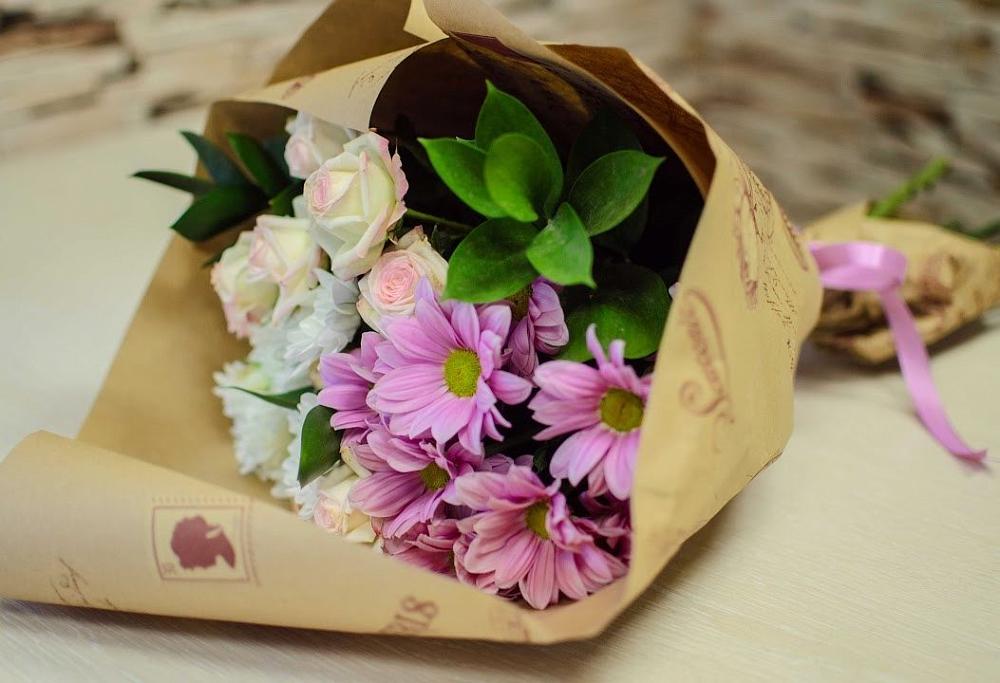 Букет цветов из: Розы и Хризантемы в Камское Устье