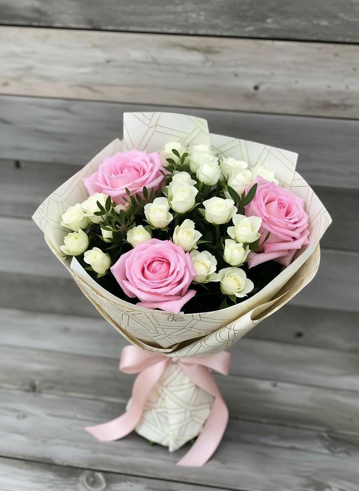 Букет цветов из: Розы в Камское Устье