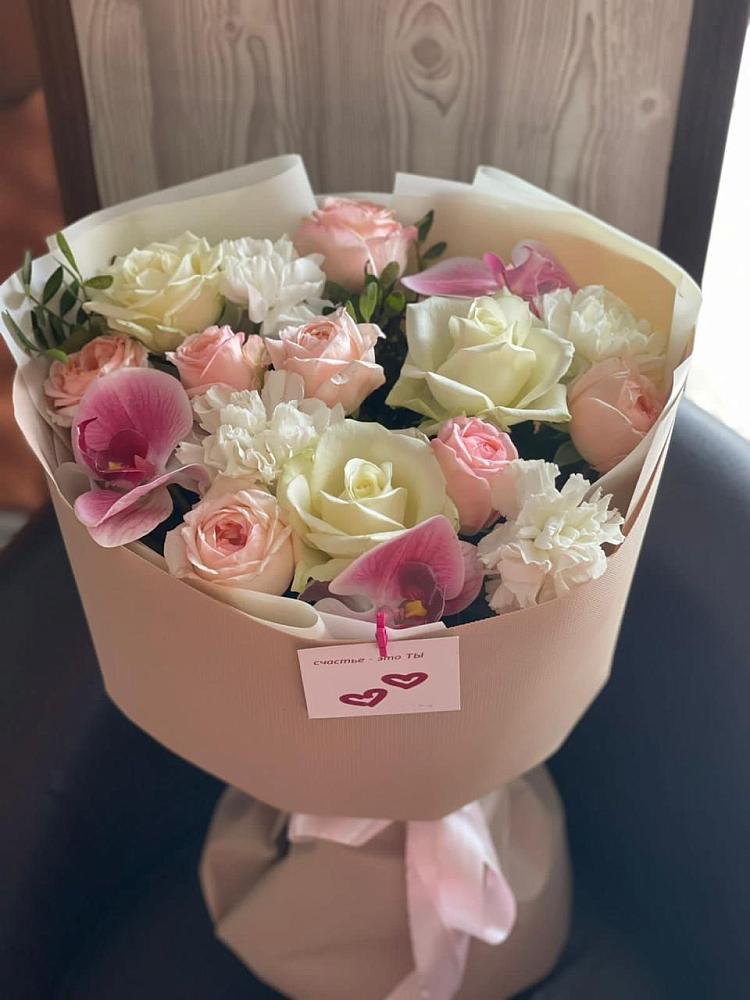 Букет цветов из: Орхидеи, Розы и Гвоздики в Камское Устье