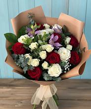 Букет цветов из:  Розы и Альстромерии в Камское Устье