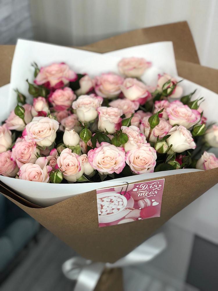 Букет цветов из: Розы в Камское Устье