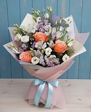 Букет цветов из:  Лизиантусы, Розы, Альстромерии и Гипсофила #REPLACE_PRED# Камское Устье