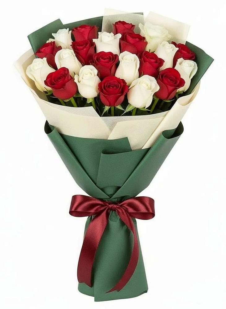 Букет Микс из красных и белых роз в Камское Устье
