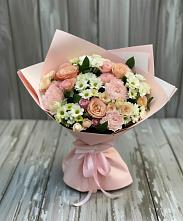 Букет цветов из:  Гвоздики, Розы и Хризантемы в Камское Устье