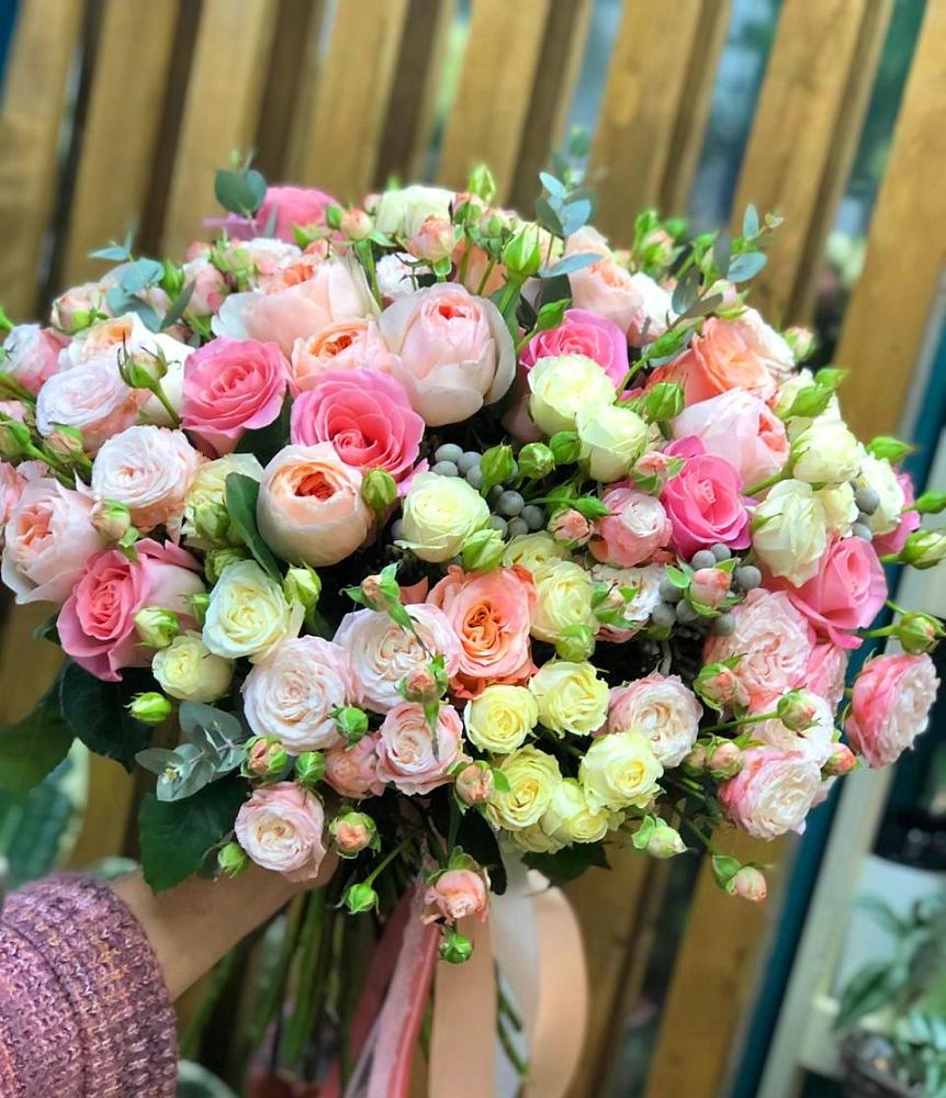 Букет цветов из: Розы в Камское Устье