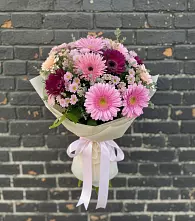 Букет цветов из:  Герберы и Хризантемы в Камское Устье