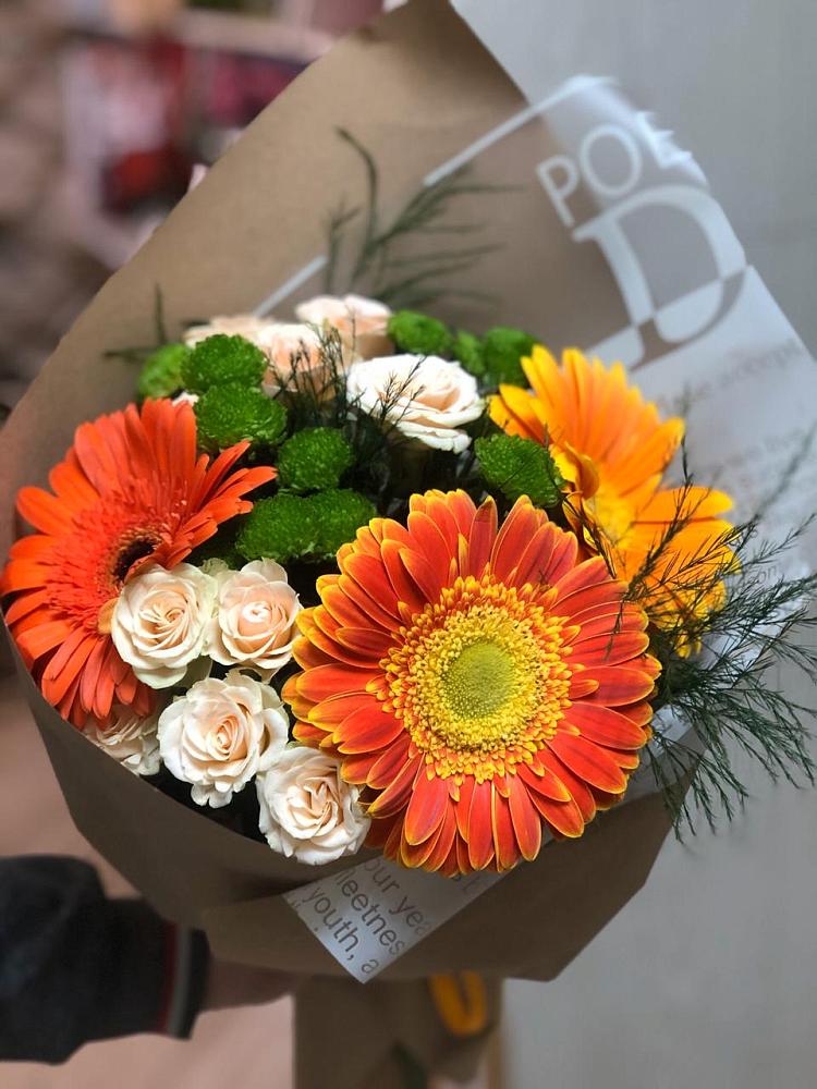 Букет цветов из: Герберы, Хризантемы и Розы в Камское Устье