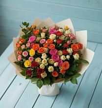 Букет Микс из разноцветных кустовых роз в Камское Устье