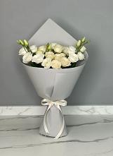 Букет цветов из:  Розы и Лизиантусы в Камское Устье